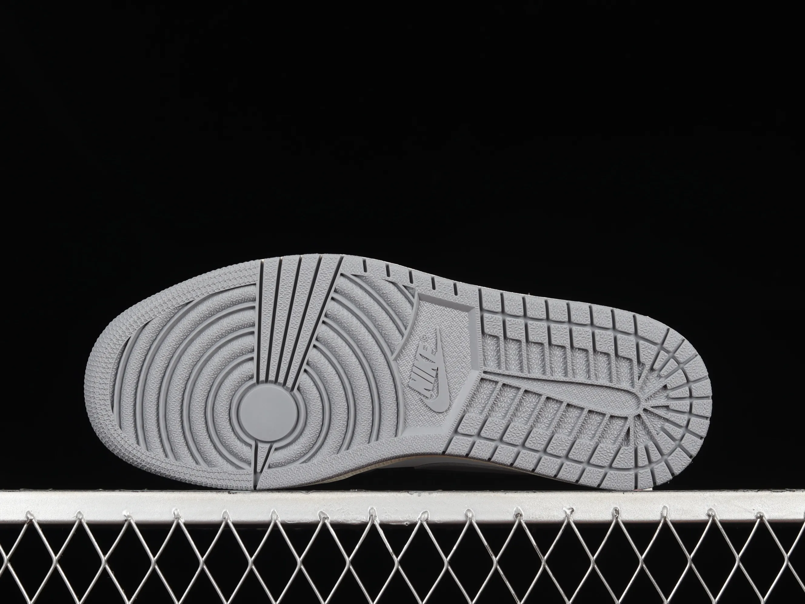 All categories Air Jordan Jordan series basketball shoes Air Jordan 1 Low G version pure original Air Jordan 1 Low "Vintage Grey" AJ1 Joe 1 white gray low-top basketball shoes 553558-053